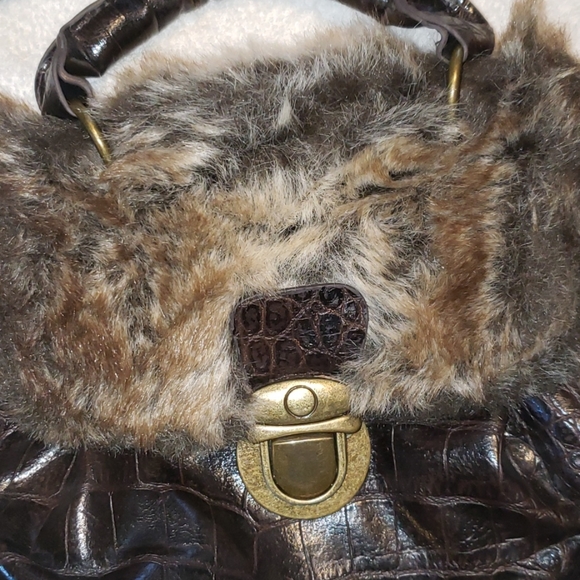 Bueno purse. (#704) - Picture 3 of 8